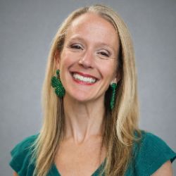 Ms Stefanie